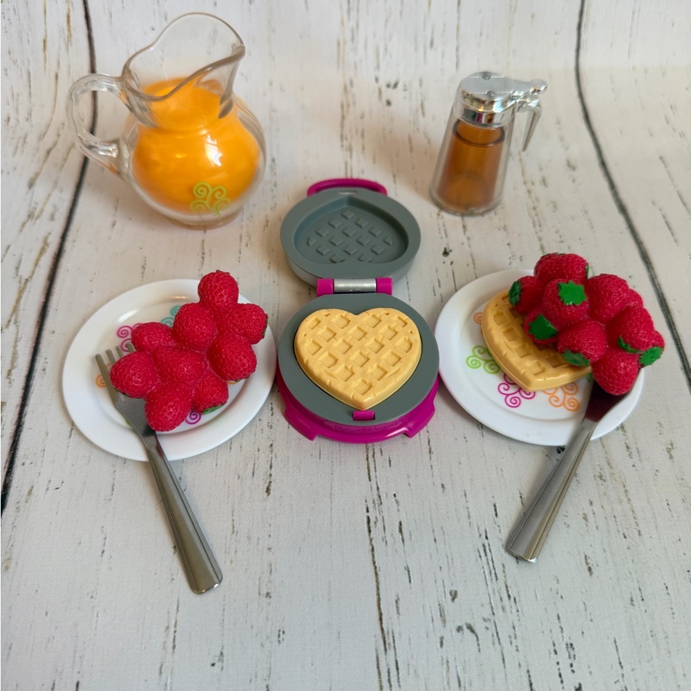 RETIRED American Girl Waffle Breakfast Set Truly Me Like New